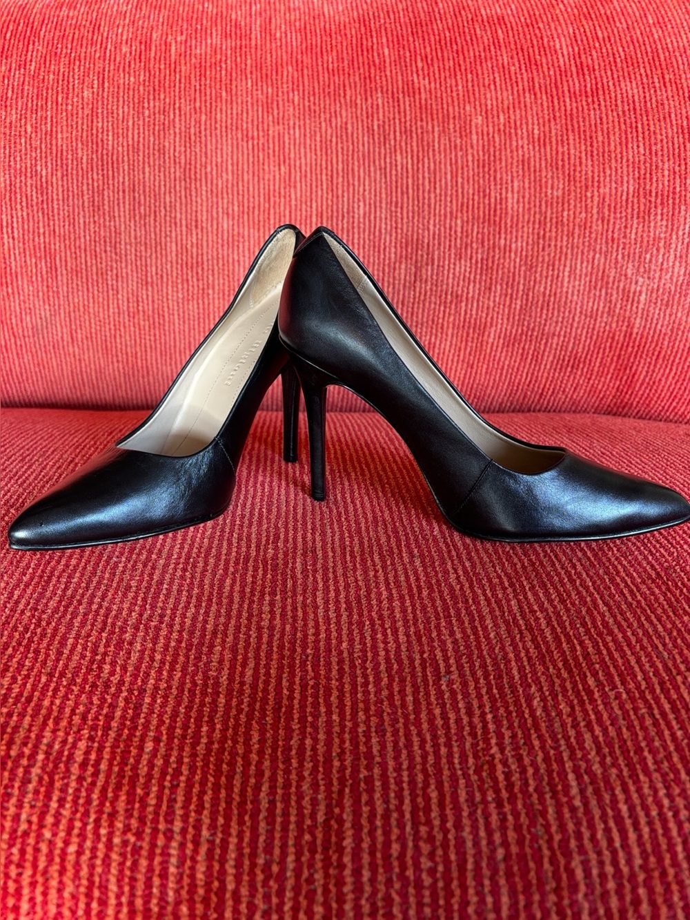 Gino Bigioni (8) Classic Sexy Black Soft Leather Pointed-Toe Stiletto Heel Pumps